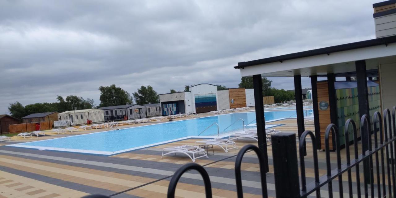 P&D'S Pearl Caravan At Tattershall Lakes Country Park Hotel Eksteriør billede