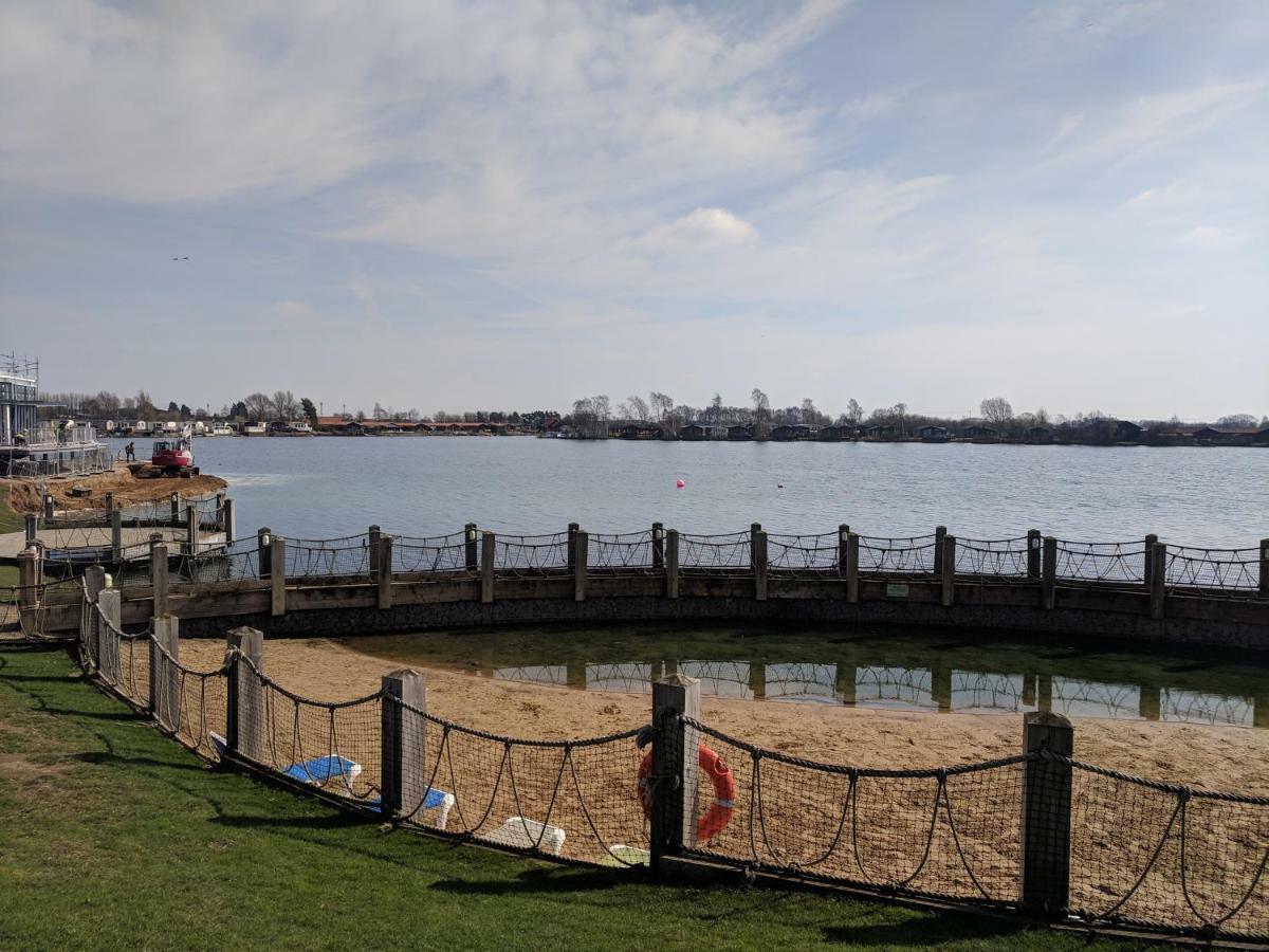 P&D'S Pearl Caravan At Tattershall Lakes Country Park Hotel Eksteriør billede