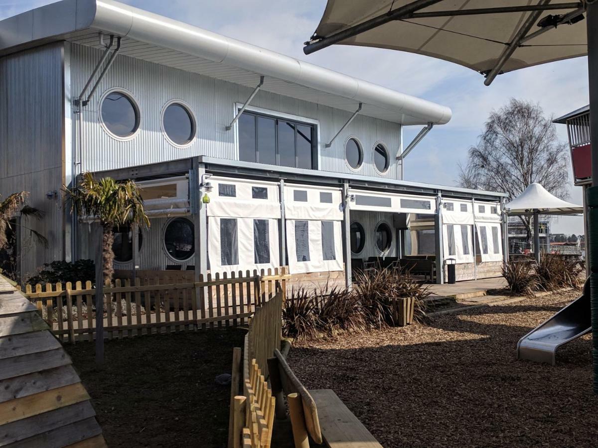 P&D'S Pearl Caravan At Tattershall Lakes Country Park Hotel Eksteriør billede