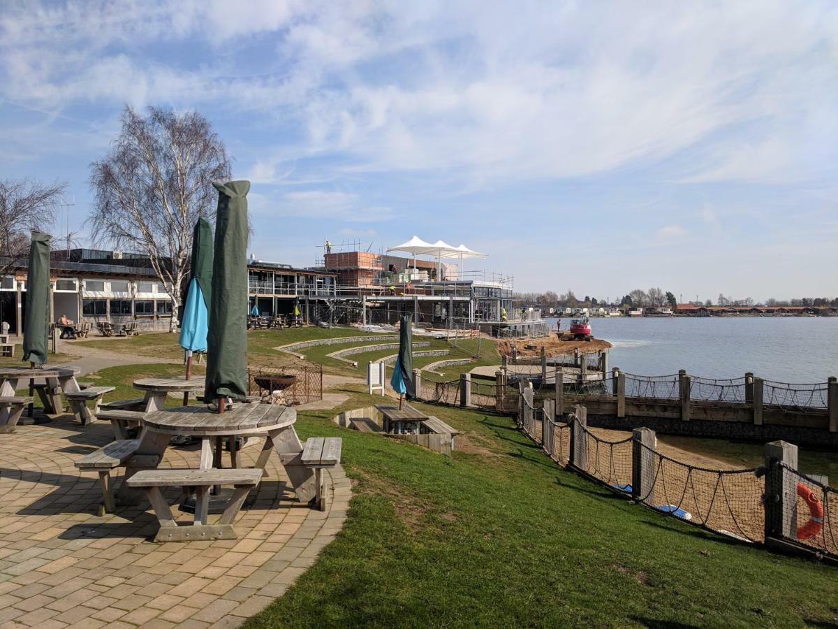 P&D'S Pearl Caravan At Tattershall Lakes Country Park Hotel Eksteriør billede
