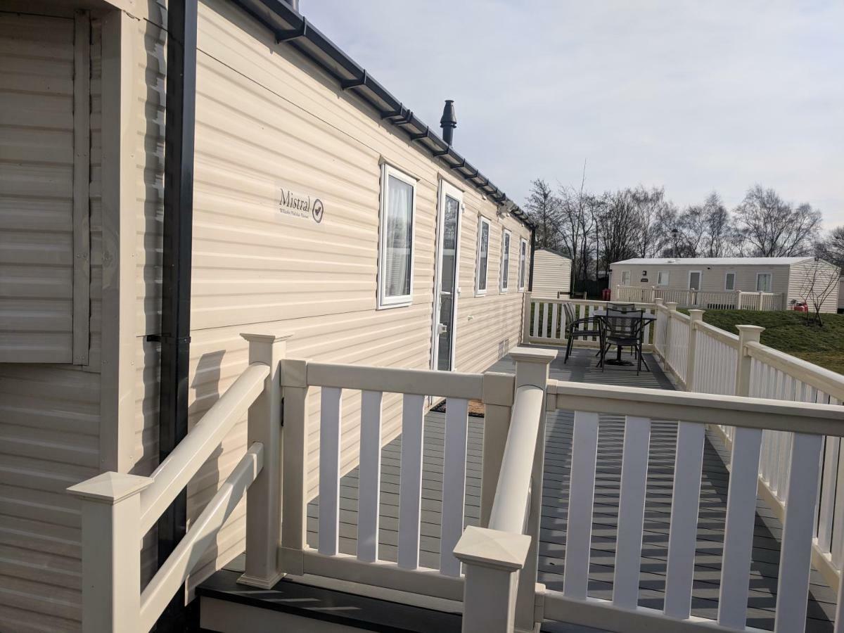 P&D'S Pearl Caravan At Tattershall Lakes Country Park Hotel Eksteriør billede